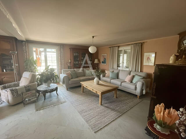 Maison Saint Denis En Val 6 pièce(s) 144.33 m2 — photo du bien