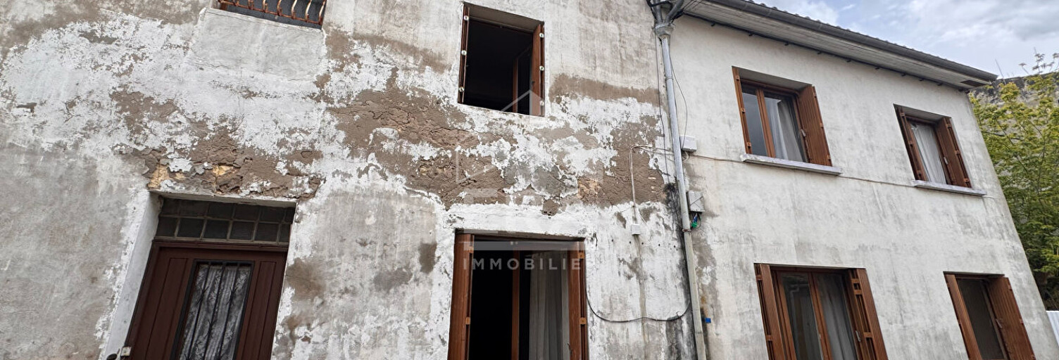 Maison 6 Pièces 148 m² à vendre à Bourg (33710)
