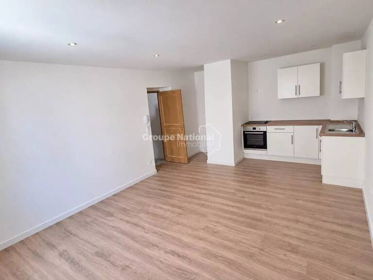 APPARTEMENT T3 ENTIEREMENT RENOVE VAISON LA ROMAINE PROCHE PLACE — photo 1