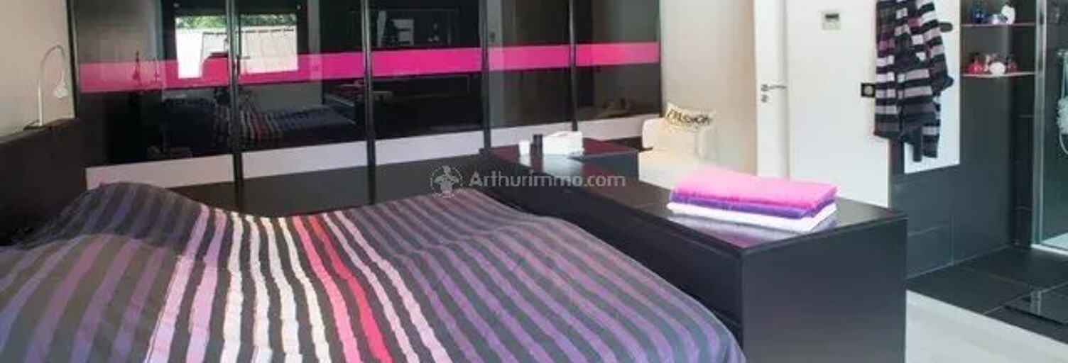 Appartement 10 Pièces 394 m² à vendre à Saint-Fargeau-Ponthierry (77310)