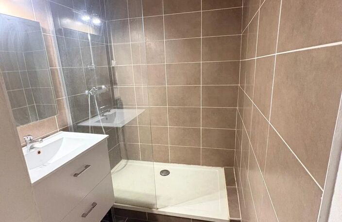 APPARTEMENT EN CENTRE VILLE — photo 4