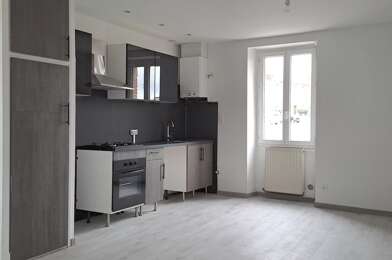 Appartement 3 pièces 665 €