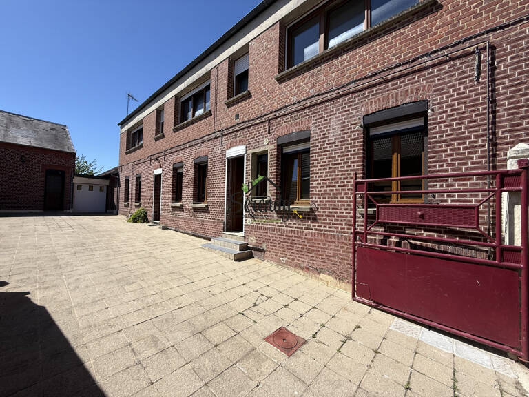 OPPORTUNITÉ RARE A VILLERS-OUTRÉAUX Ensemble immobilier avec — photo 1