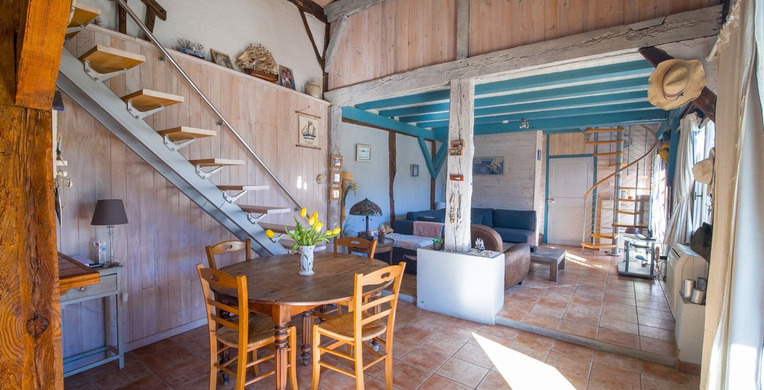 Maison Maison style loft — photo 1