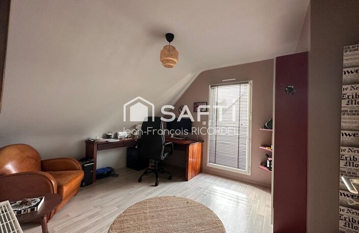Maison avec piscine au calme, 4 chambres double garage — photo 4