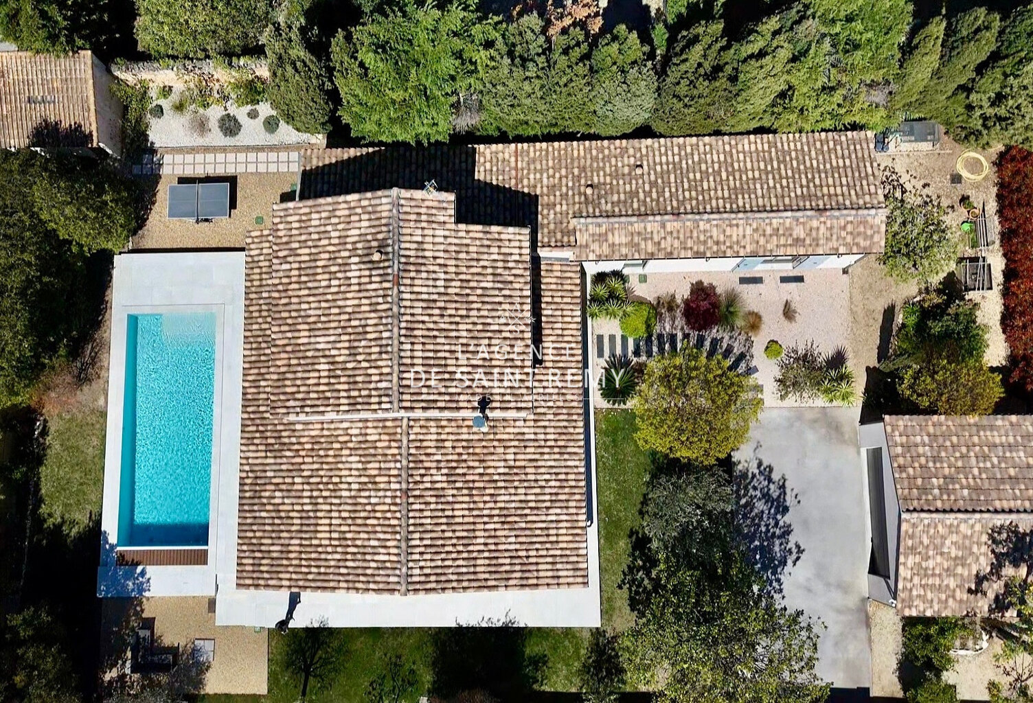 Superbe maison contemporaine au coeur de Maussane-les-Alpilles — photo 1