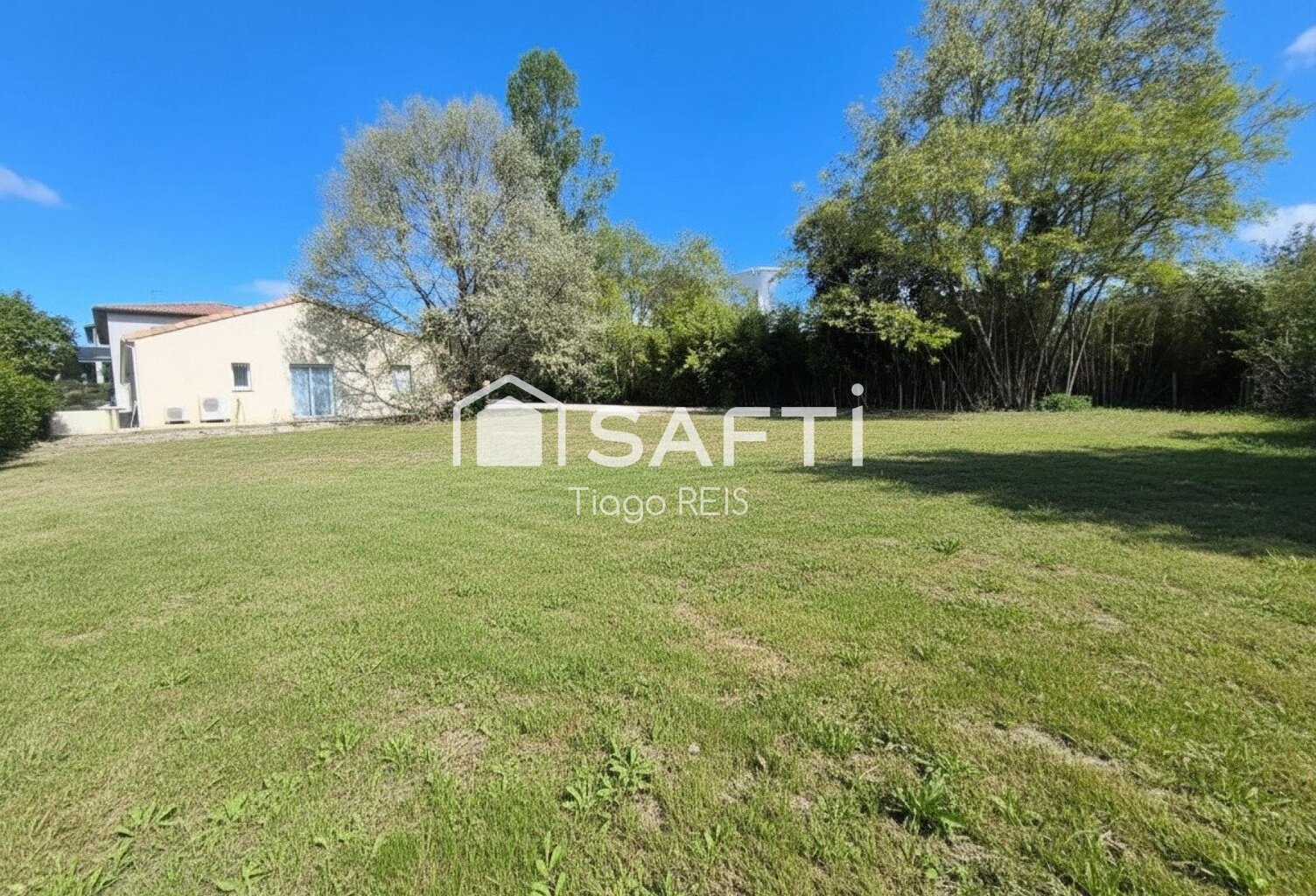 Seysses : Terrain viabilisé 687m² en impasse — photo 1
