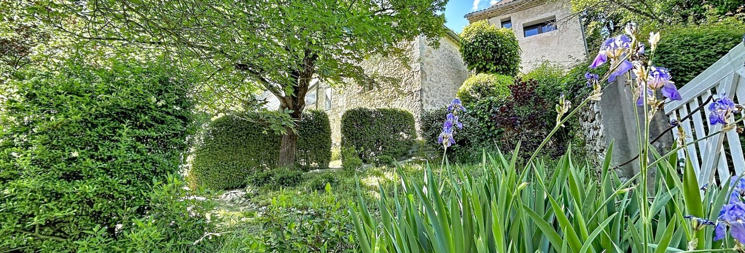 Maison 16 Pièces 225 m² à vendre à Noyers-sur-Jabron (04200)