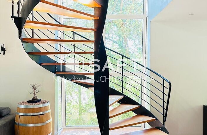 Maison d'architecte au milieu des arbres — photo 2
