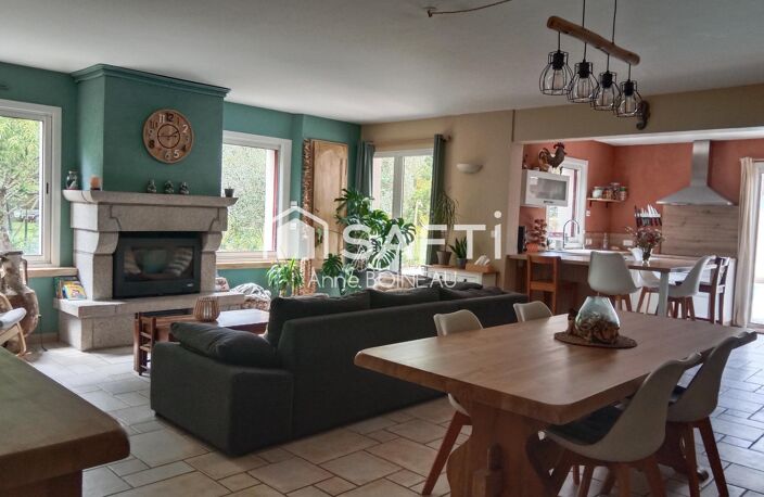 Propriété d'exception  Deux chaumières avec piscine  Environnement préservé — photo 3
