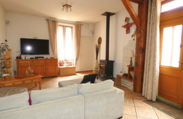 Ravissante maison de village de 101m² avec 3 chambres et un garage moto/vélo — photo 3