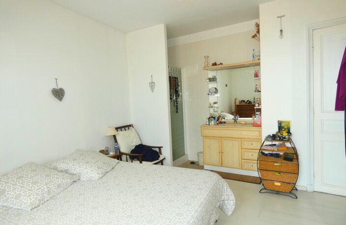 Ravissante maison de village de 101m² avec 3 chambres et un garage moto/vélo — photo 5