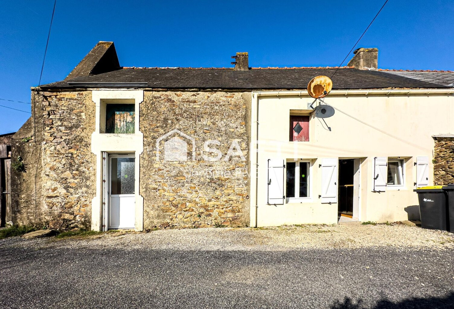 Maison BEAU POTENTIEL sur terrain constructible — photo 1