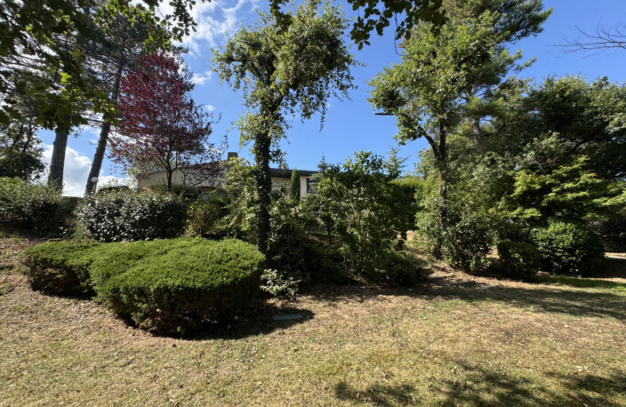 Proximité du golf de Gourdan   Superbe propriété 247m2 avec — photo 4