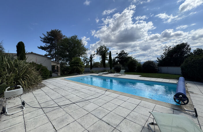 Proximité du golf de Gourdan   Superbe propriété 247m2 avec — photo 5