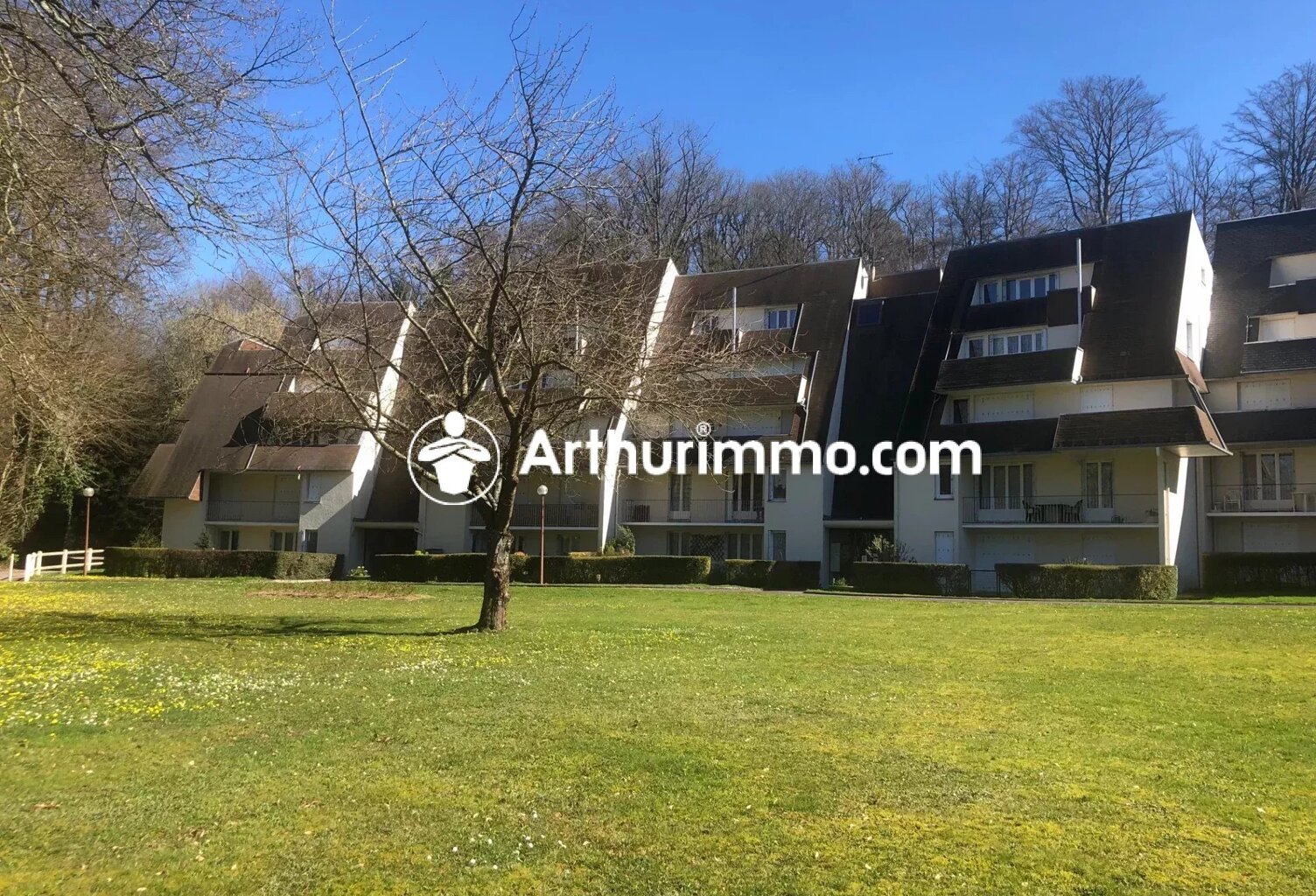 STUDIO DE 26,23 m² AVEC BALCON ET PARKING EXTERIEUR — photo 1