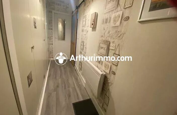 STUDIO DE 26,23 m² AVEC BALCON ET PARKING EXTERIEUR — photo 5