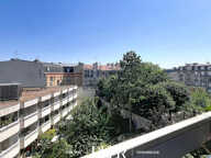 Studio lumineux avec balcon - Hyper-centre Reims — photo 2