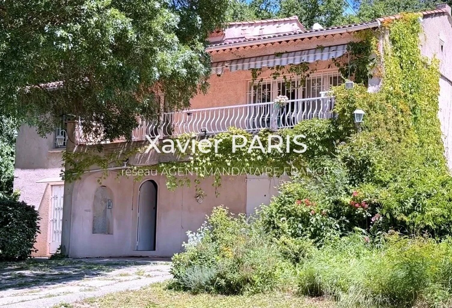 MEYREUIL – MONTAIGUET – AUX PORTES D'AIX-EN-PROVENCE – MAISON AVEC PISCINE ET FORT POTENTIEL — photo 1