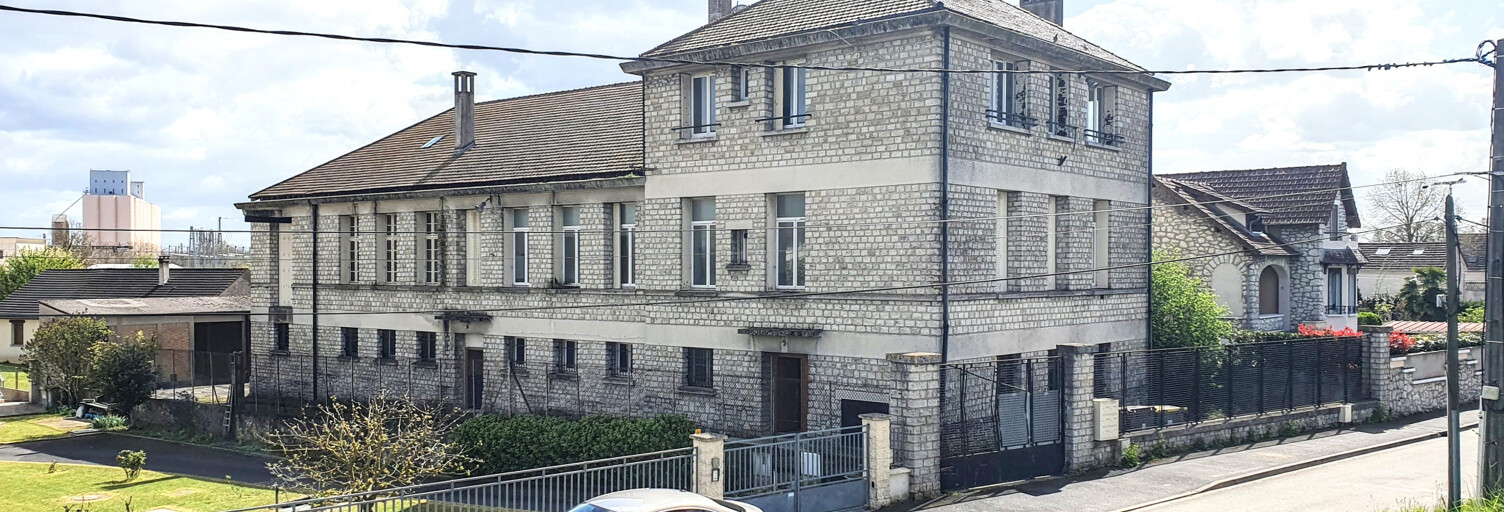 Immeuble  1000 m² à vendre à Varennes-sur-Seine (77130)
