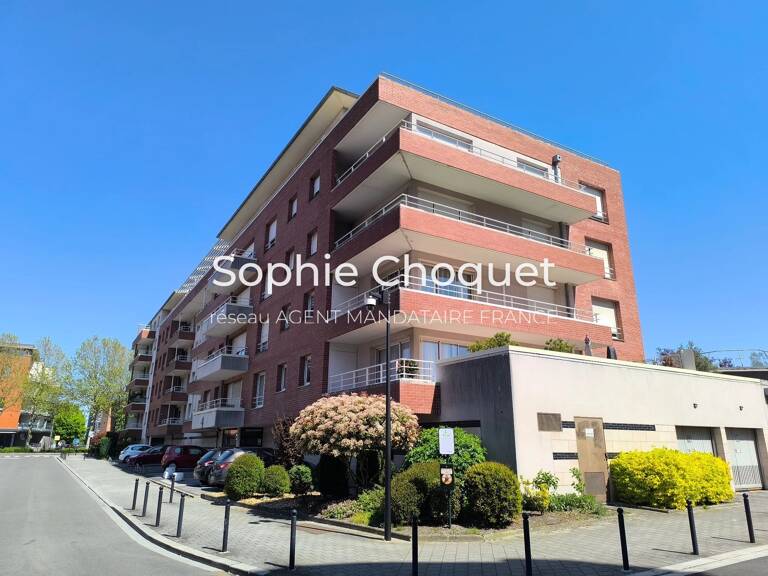 IDÉAL INVESTISSEUR – T2 AVEC TOIT-TERRASSE EXCEPTIONNEL ET PARKING PRIVATIF EN CENTRE-VILLE — photo 1