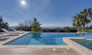 Maison 7 Pièces 281 m² à vendre à Châteauneuf-Grasse (06740)