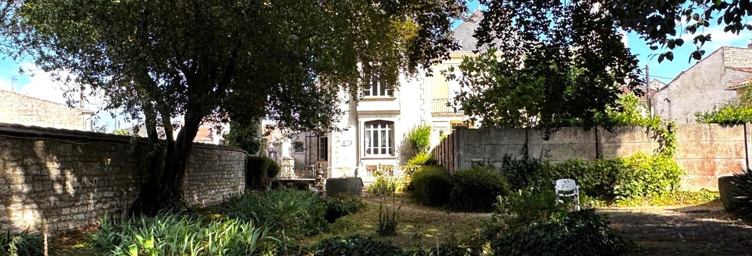 Maison 7 Pièces 186 m² à vendre à Fontenay-le-Comte (85200)
