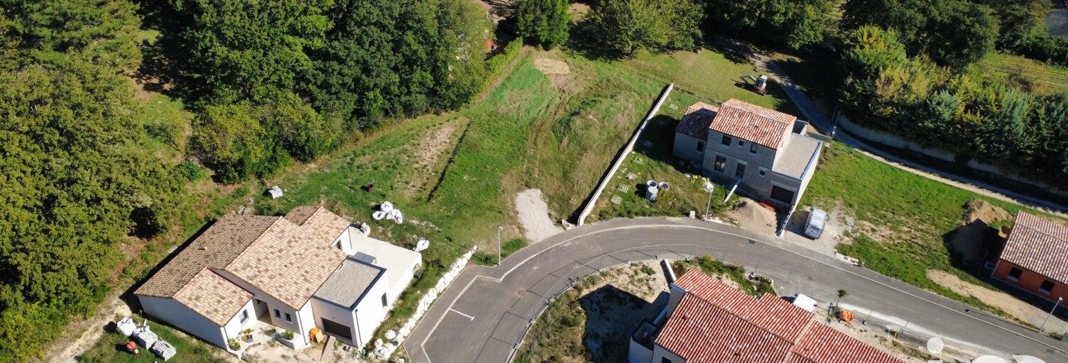Terrain  622 m² à vendre à Saint-Marcel-lès-Sauzet (26740)