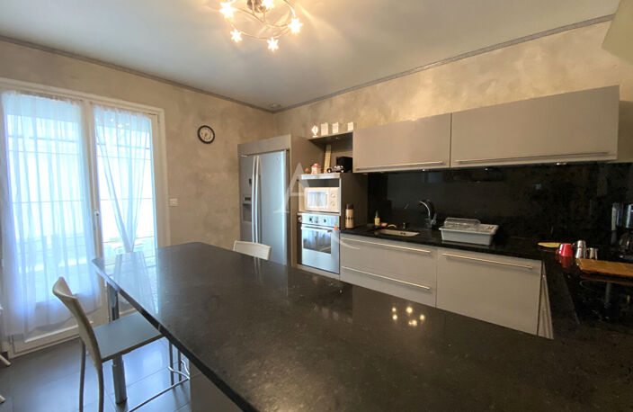 Maison Fay Aux Loges 7 pièce(s) 143.46 m2 — photo 4