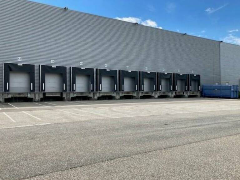 ENTREPOTS LOGISTIQUES à LOUER — photo 1
