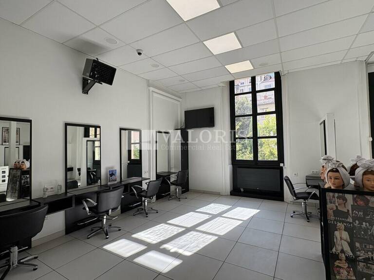 BUREAUX à LOUER — photo 1