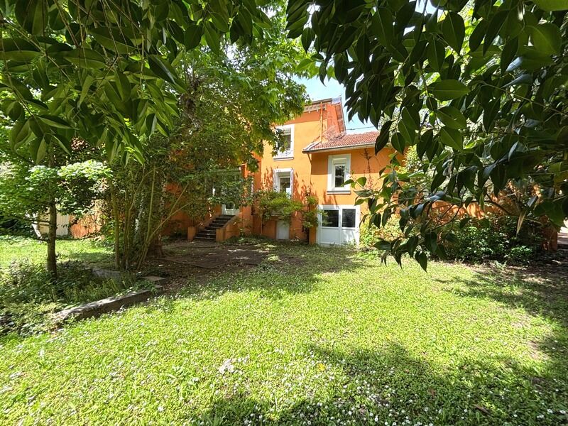 Villa / Maison  T6 à louer Romans-sur-Isère 26100