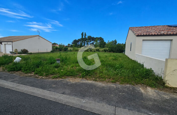TERRAIN CONSTRUCTIBLE VIABILISÉ DE 450M² À VENDRE À ANGLES — photo 2