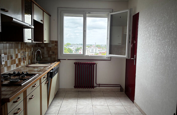 APPARTEMENT 4 PIECES NANTES ROND-POINT DE PARIS — photo 2