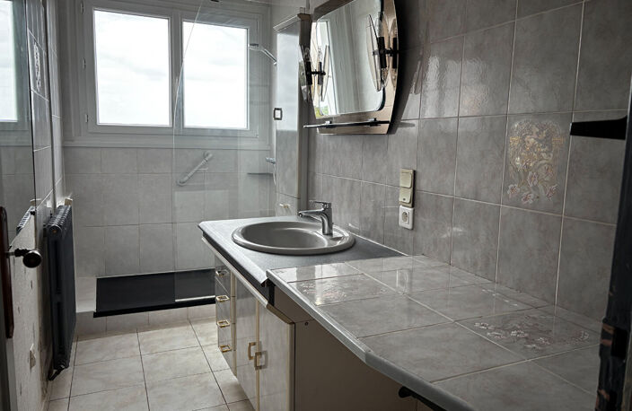 APPARTEMENT 4 PIECES NANTES ROND-POINT DE PARIS — photo 5