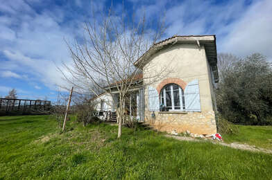 Maison 5 pièces 910 €