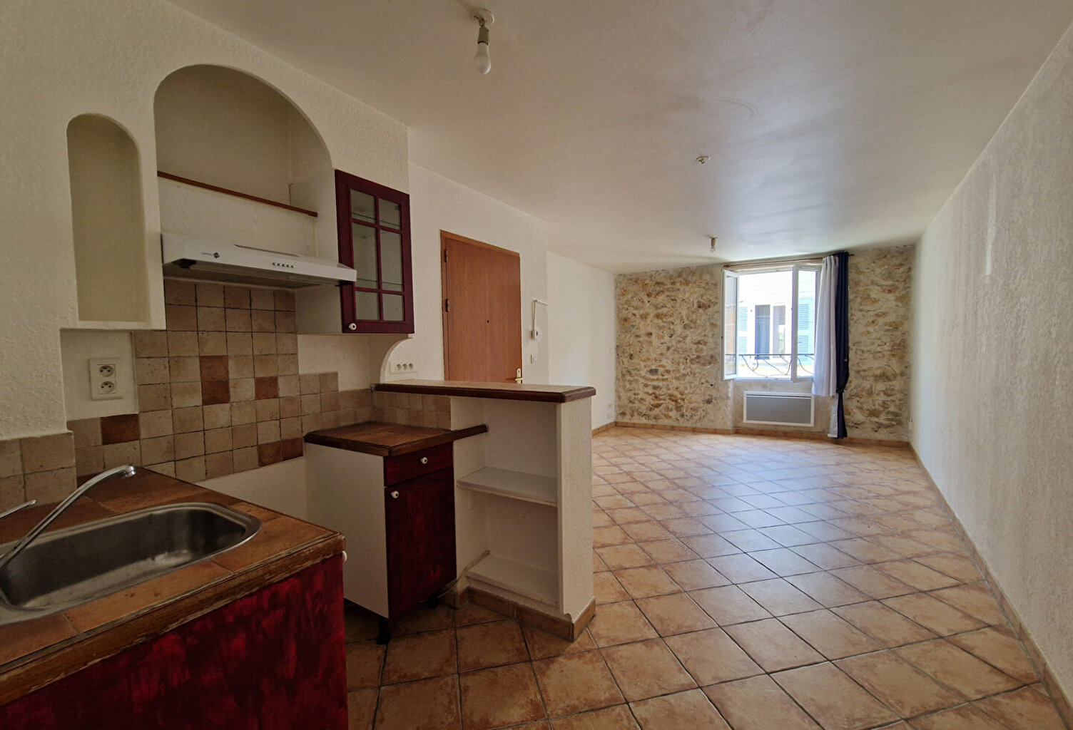 Appartement de type 1 Forcalqueiret — photo 1