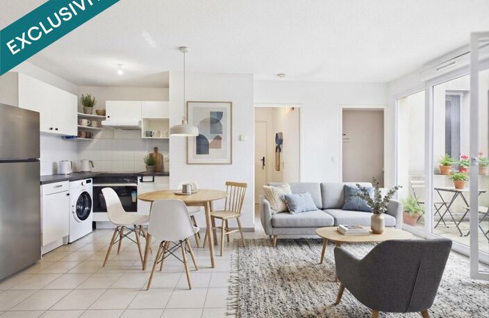 Appartement rénové avec balcon dans une résidence avec piscine au calme — photo 3