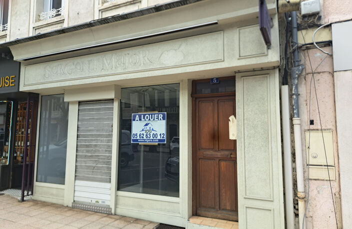 LOCAL PROFESSIONNEL — photo 2