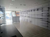 LOCAL PROFESSIONNEL — photo 3