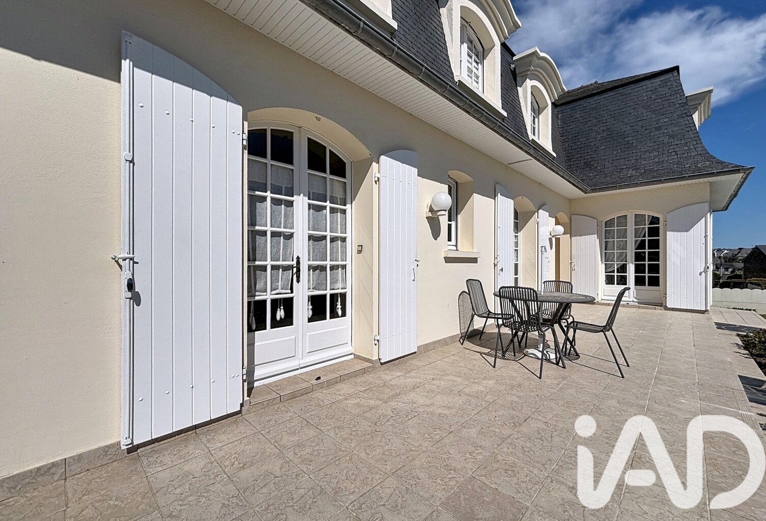 Vente Maison/villa 10 pièces — photo 1