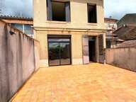 Immeuble mixte avec terrasse, garage et potentiel — photo 3