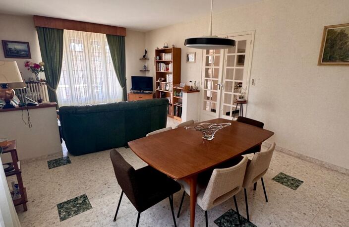 Maison de Ville avec terrain et puit — photo 3