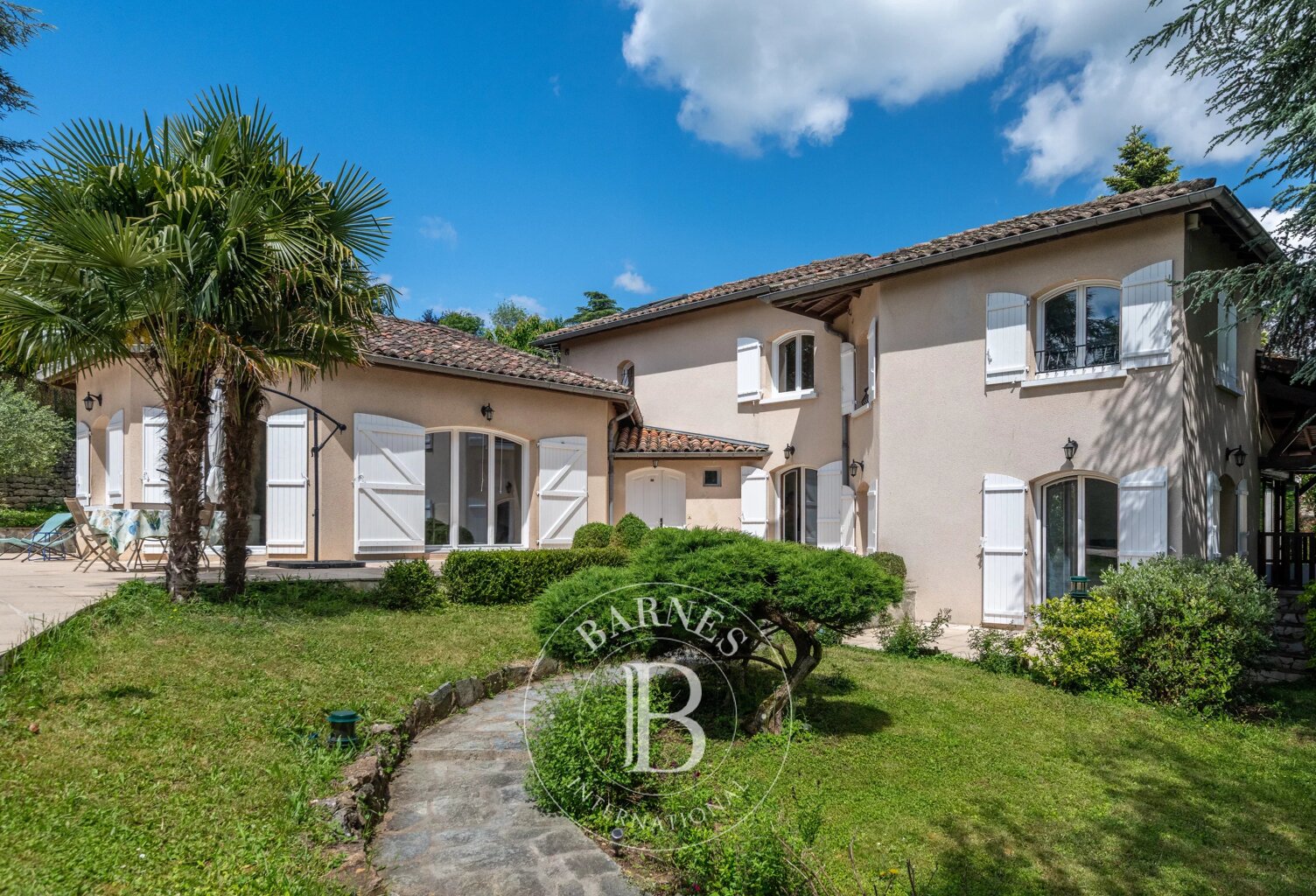 SAINT DIDIER AU MONT D'0R - Maison d'environ 260 m² - 4 chambres -  Terrain de 1500m² - Piscine - Grand sous-sol — photo 1