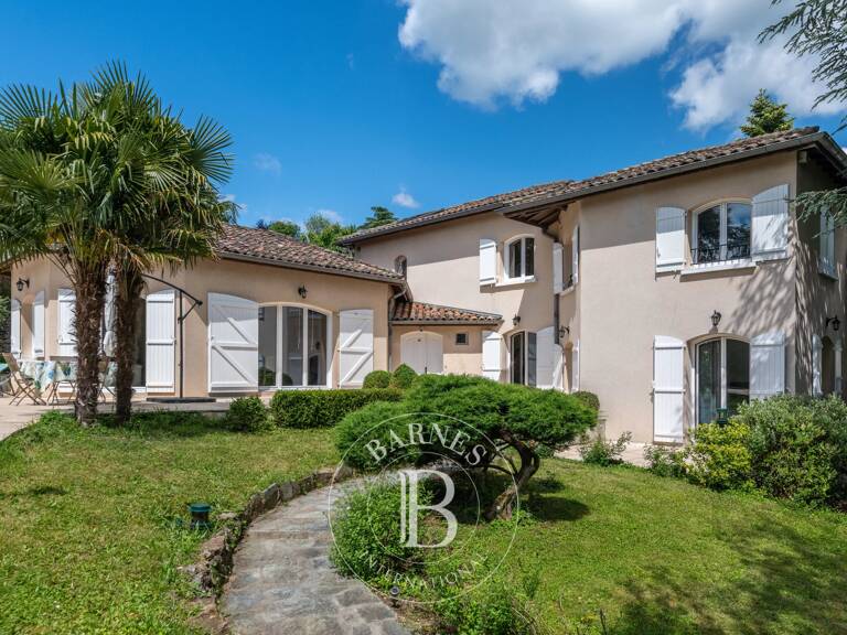SAINT DIDIER AU MONT D'0R - Maison d'environ 260 m² - 4 chambres -  Terrain de 1500m² - Piscine - Grand sous-sol — photo 1
