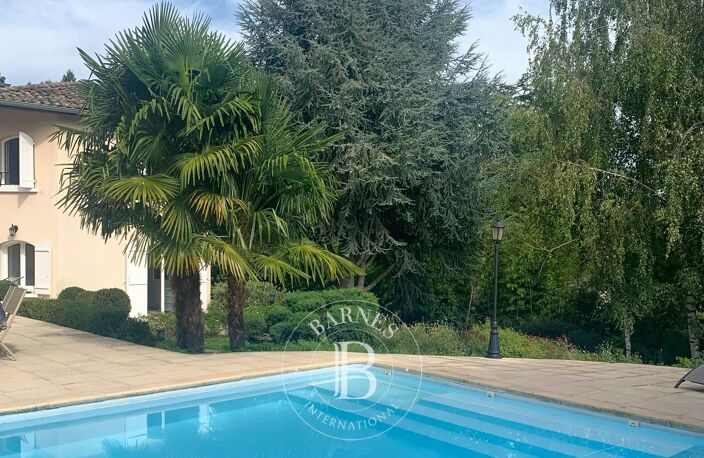 SAINT DIDIER AU MONT D'0R - Maison d'environ 260 m² - 4 chambres -  Terrain de 1500m² - Piscine - Grand sous-sol — photo 4