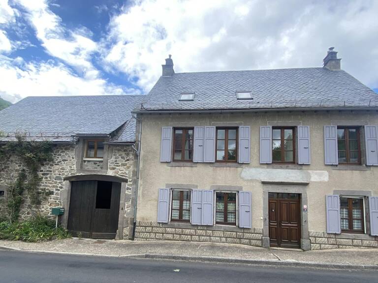 Maison en pierre de 240m² - 9 pièces — photo 1