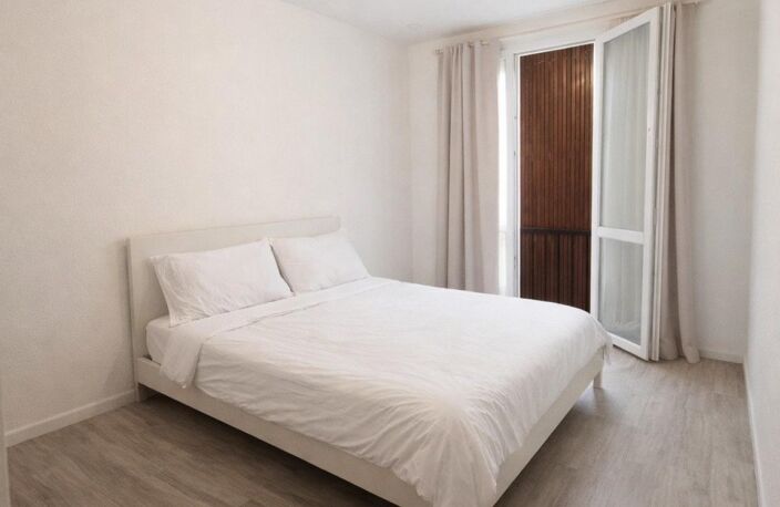 T3 lumineux  Dernier étage avec loggia et cave — photo 2