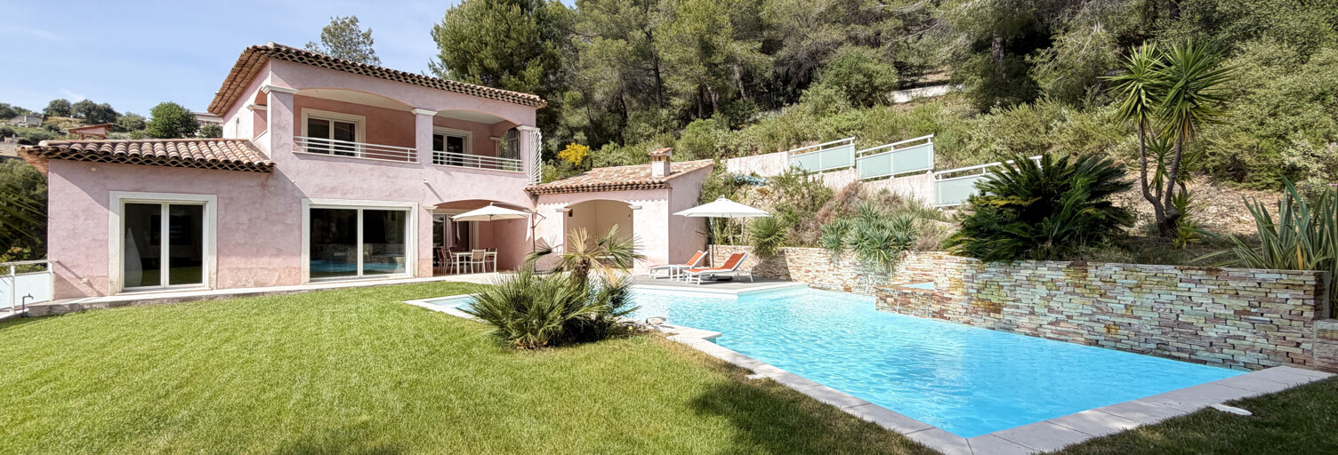 Maison 5 Pièces 174 m² à vendre à Saint-Martin-du-Var (06670)