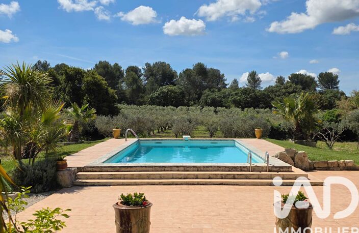 Vente Maison/villa 8 pièces — photo 2